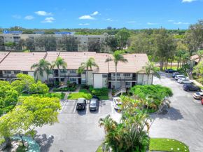7698 Tahiti Lane 105, Lake Worth FL 33467