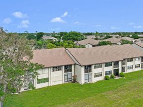 7698 Tahiti Lane 105, Lake Worth FL 33467