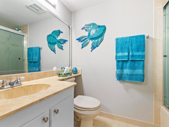 7698 Tahiti Lane 105, Lake Worth FL 33467