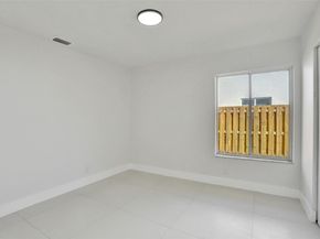 340 Oregon Ln, Boca Raton FL 33487
