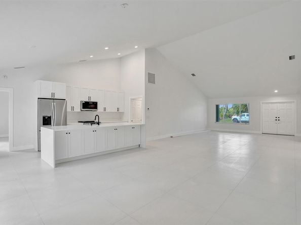 340 Oregon Ln, Boca Raton FL 33487