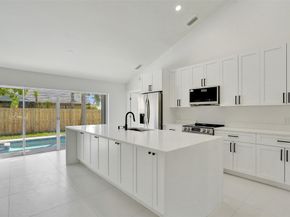340 Oregon Ln, Boca Raton FL 33487