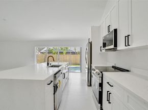 340 Oregon Ln, Boca Raton FL 33487