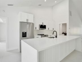 340 Oregon Ln, Boca Raton FL 33487