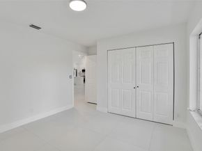 340 Oregon Ln, Boca Raton FL 33487