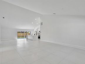 340 Oregon Ln, Boca Raton FL 33487