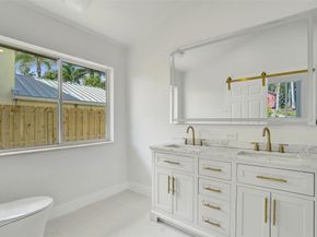 340 Oregon Ln, Boca Raton FL 33487