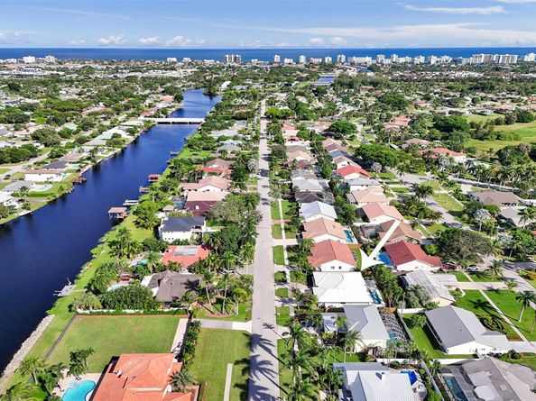340 Oregon Ln, Boca Raton FL 33487