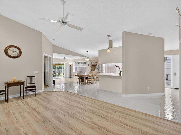 4174 Royal Oak Drive, Palm Beach Gardens FL 33410