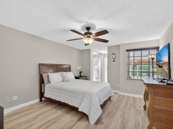 4174 Royal Oak Drive, Palm Beach Gardens FL 33410
