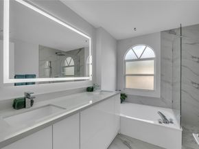 10843 NW 12th Ct, Plantation FL 33322