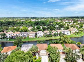 10843 NW 12th Ct, Plantation FL 33322