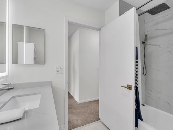 10843 NW 12th Ct, Plantation FL 33322