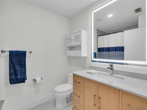 10843 NW 12th Ct, Plantation FL 33322