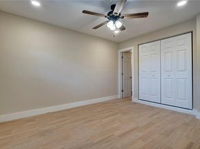6711 NW 8th St, Margate FL 33063
