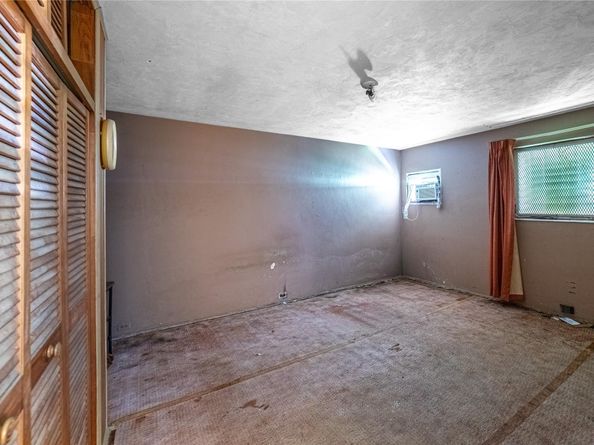 303 NE 8th Ct, Pompano Beach FL 33060