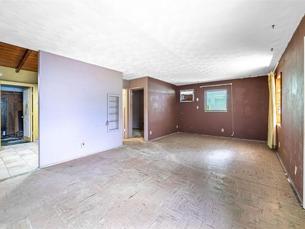 303 NE 8th Ct, Pompano Beach FL 33060