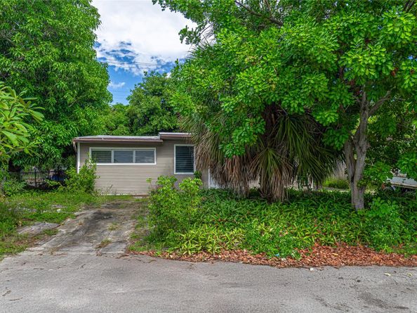 303 NE 8th Ct, Pompano Beach FL 33060