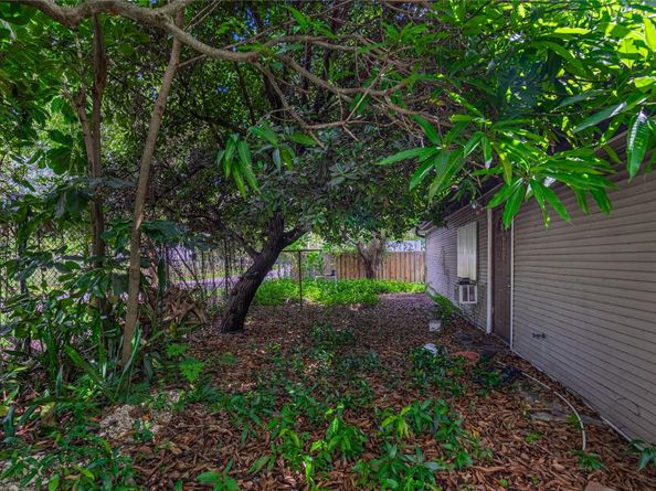 303 NE 8th Ct, Pompano Beach FL 33060
