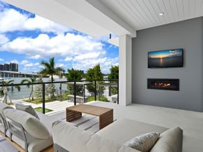 2323 Lake Drive 201, Singer Island FL 33404