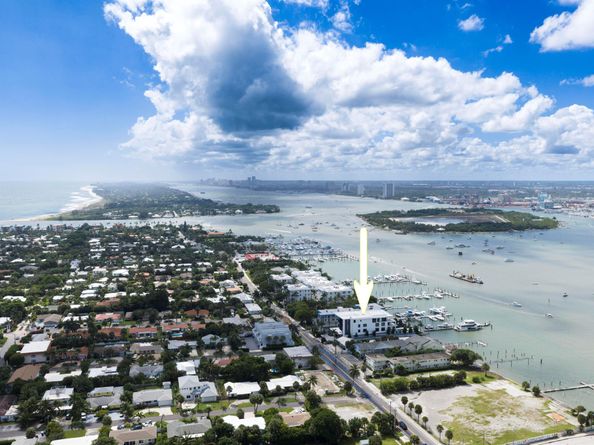 2323 Lake Drive 201, Singer Island FL 33404