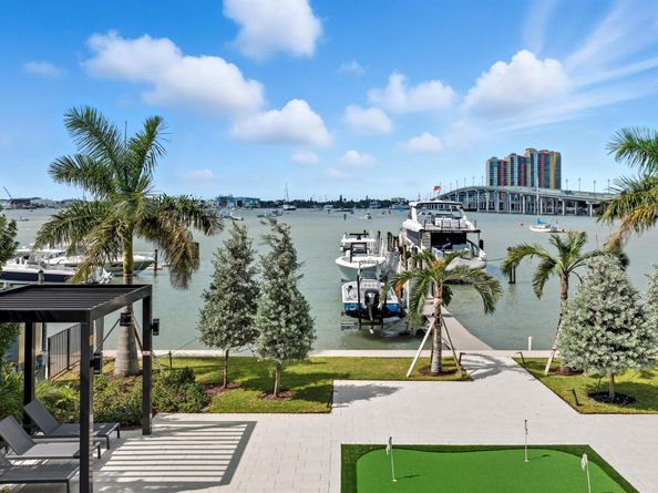 2323 Lake Drive 201, Singer Island FL 33404