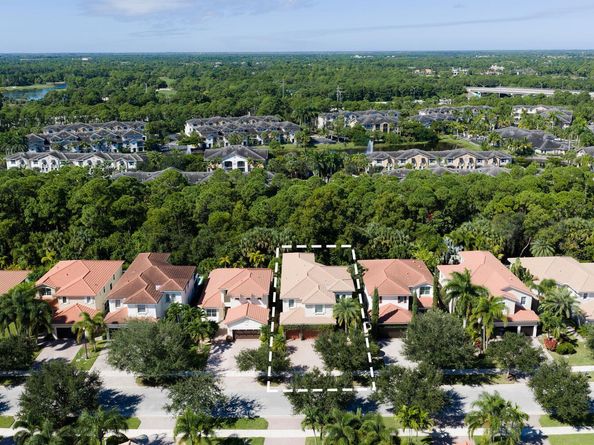 12293 Aviles Circle, Palm Beach Gardens FL 33418