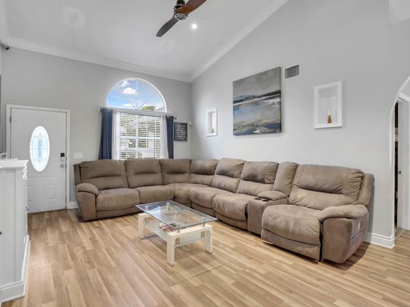 1200 Grandview Circle, Royal Palm Beach FL 33411