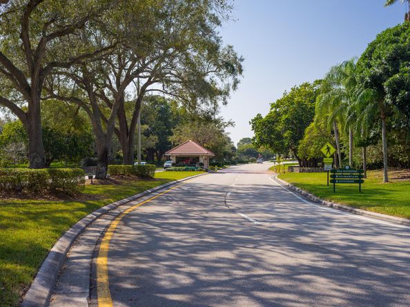 890 Windermere Way, Palm Beach Gardens FL 33418