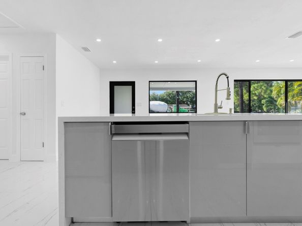 16011 NW 38th Ct, Opa Locka FL 33054