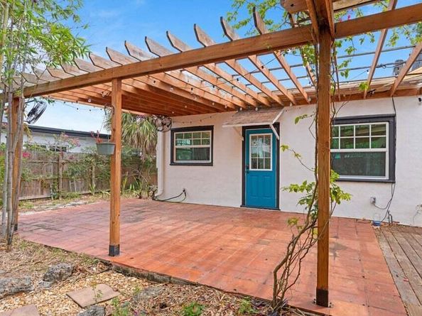 221 N Ocean Breeze, Lake Worth Beach FL 33460