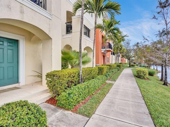 228 SW 6th Ct 228, Pompano Beach FL 33060