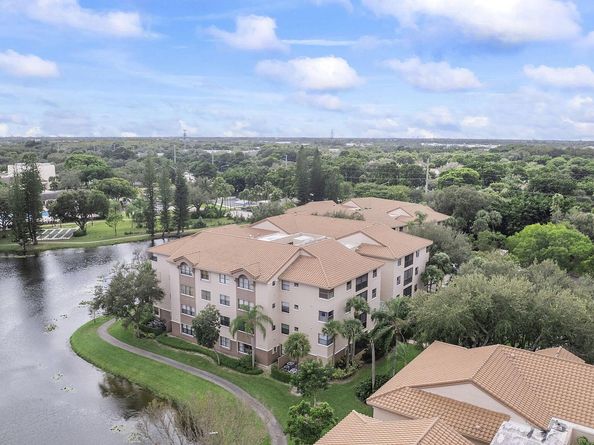 4400 NW 30th Street 328, Coconut Creek FL 33066