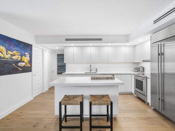 100 Worth Avenue 220, Palm Beach FL 33480