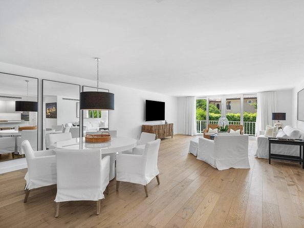 100 Worth Avenue 220, Palm Beach FL 33480