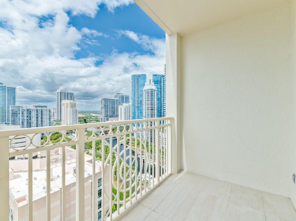 511 SE 5th Ave 2114, Fort Lauderdale FL 33301