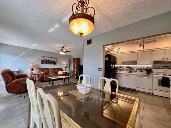 303 Wellington C, West Palm Beach FL 33417