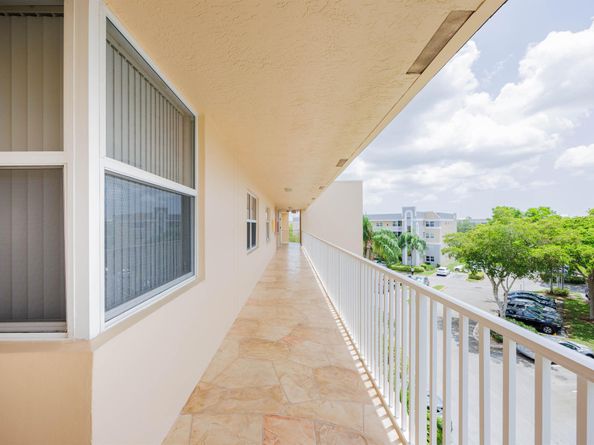 10422 NW 24th Place 408, Sunrise FL 33322