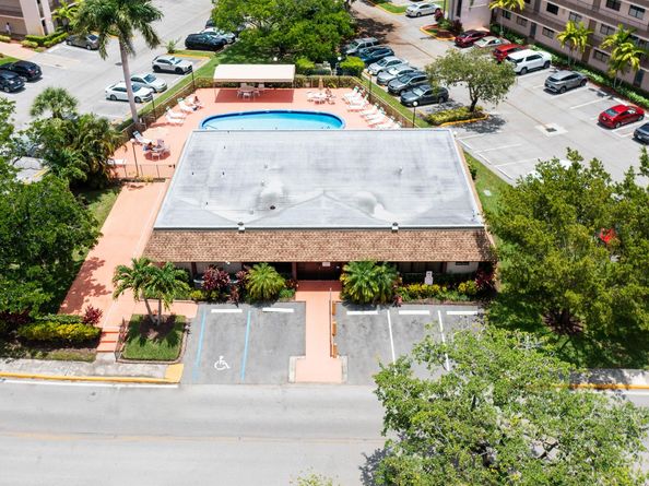 10422 NW 24th Place 408, Sunrise FL 33322