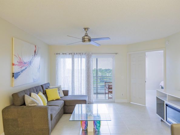 10422 NW 24th Place 408, Sunrise FL 33322