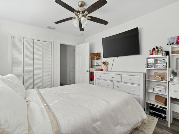 501 S E St, Lake Worth Beach FL 33460