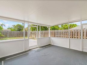 501 S E St, Lake Worth Beach FL 33460