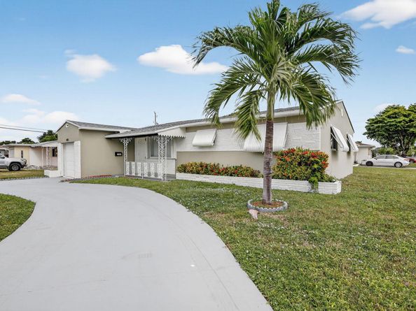 1425 S 24th Court, Hollywood FL 33020