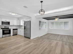 1425 S 24th Court, Hollywood FL 33020