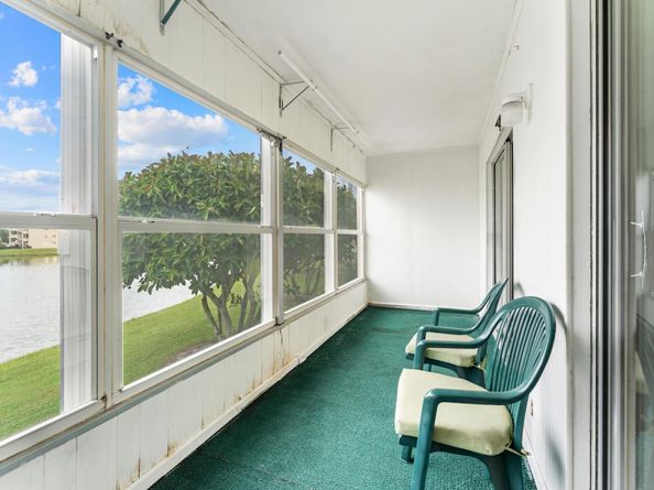 202 Wellington A, West Palm Beach FL 33417