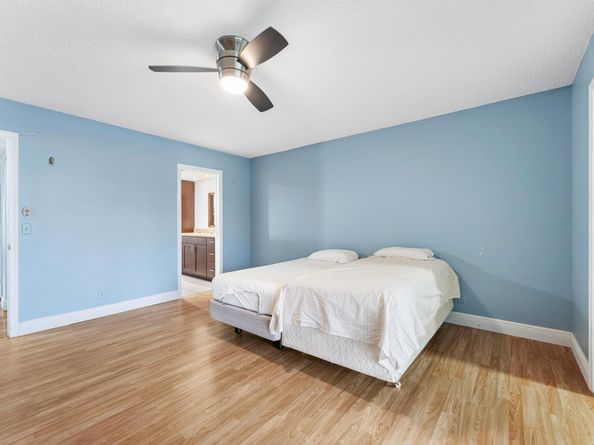 202 Wellington A, West Palm Beach FL 33417