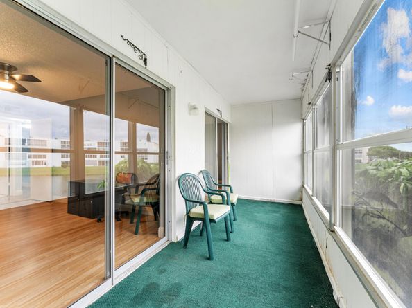 202 Wellington A, West Palm Beach FL 33417