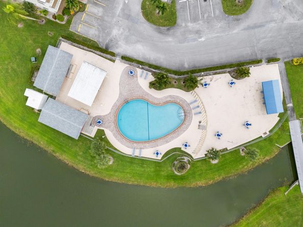 202 Wellington A, West Palm Beach FL 33417