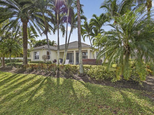 9728 Phipps Lane, Wellington FL 33414