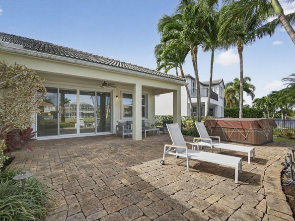 9728 Phipps Lane, Wellington FL 33414